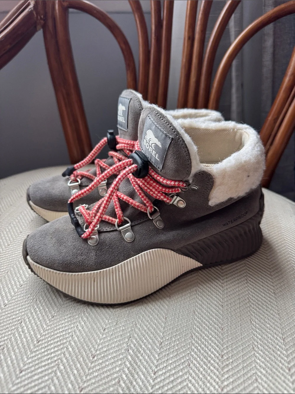 Sorel soft grey